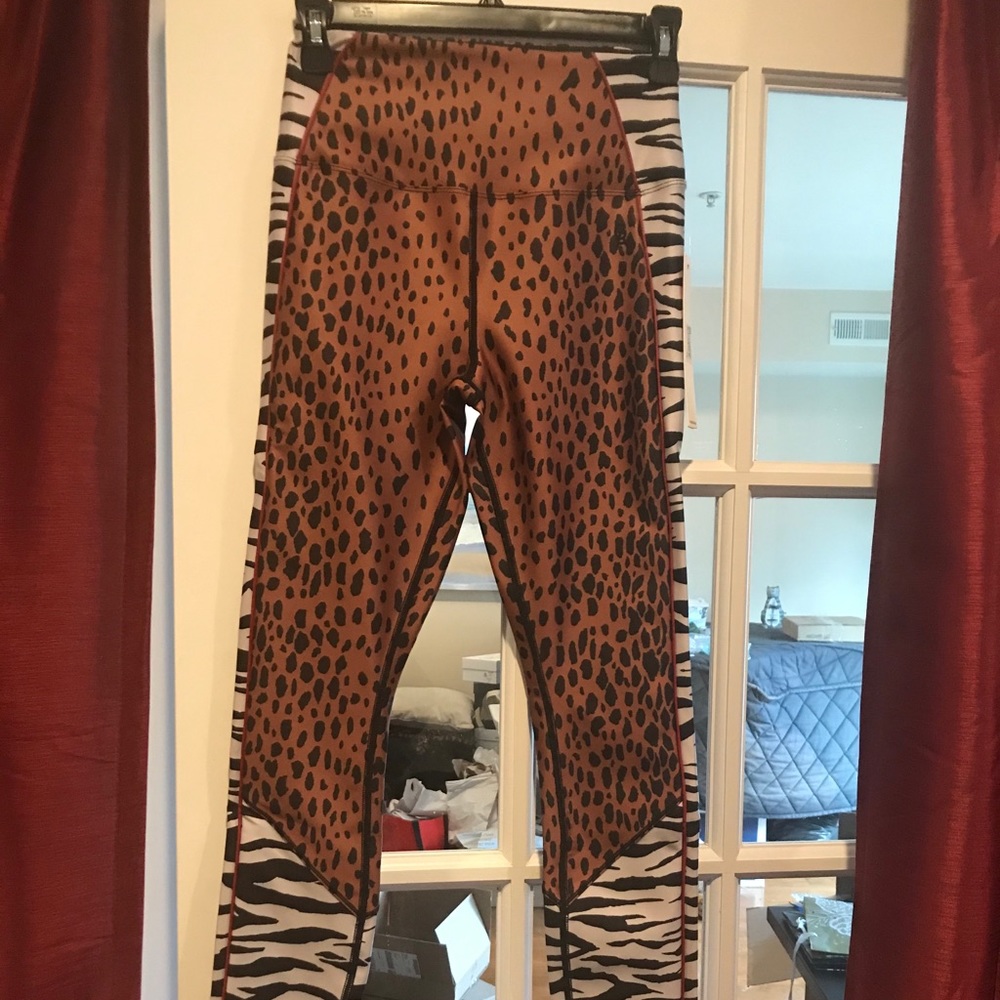 Good American leggings